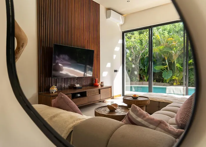 Curvea, Uluwatu